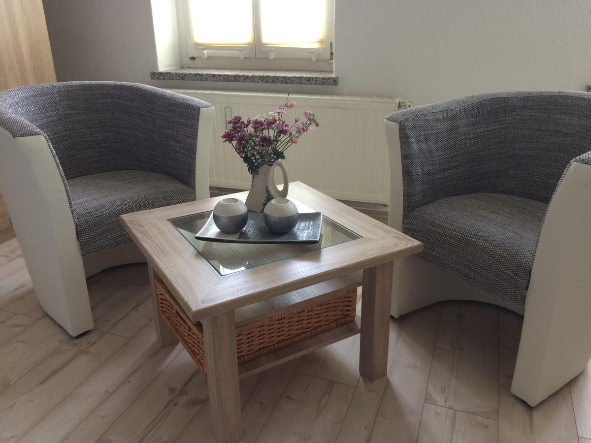 Pension Zum Alten Gasthaus Haensel Krauschwitz Buitenkant foto